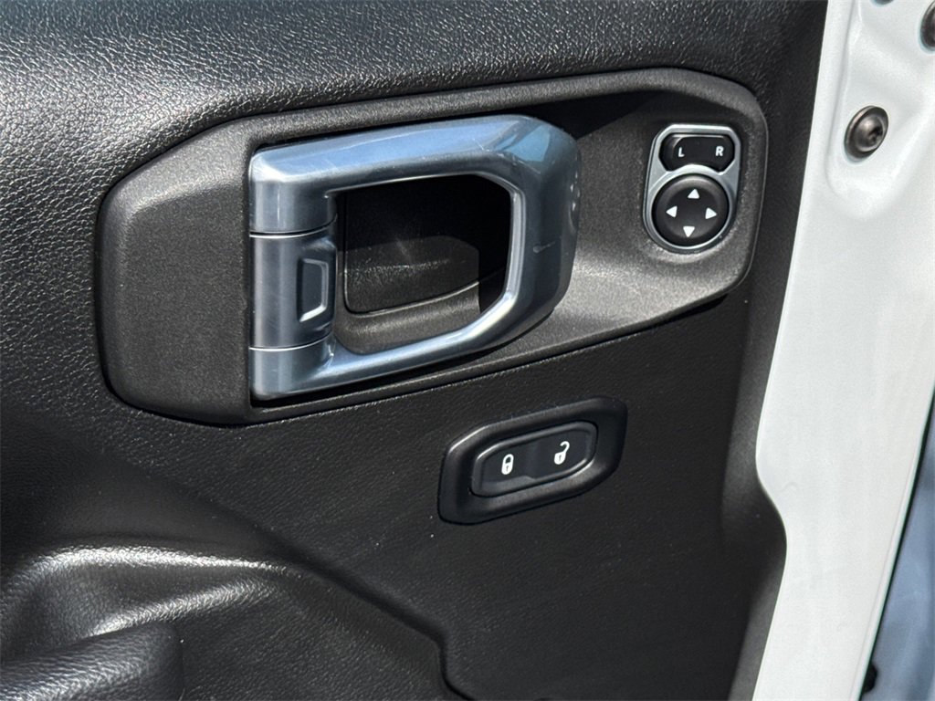 2022 Jeep Wrangler Unlimited High Tide photo 27