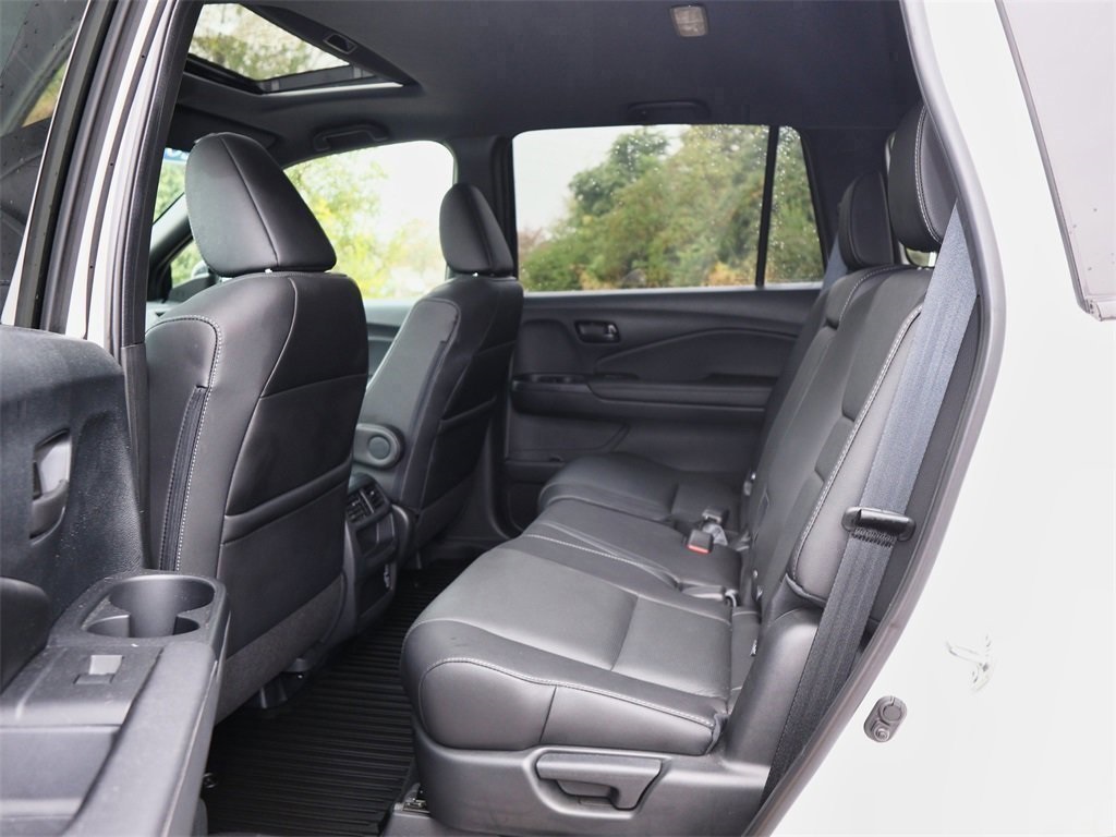 2023 Honda Passport EX-L photo 16