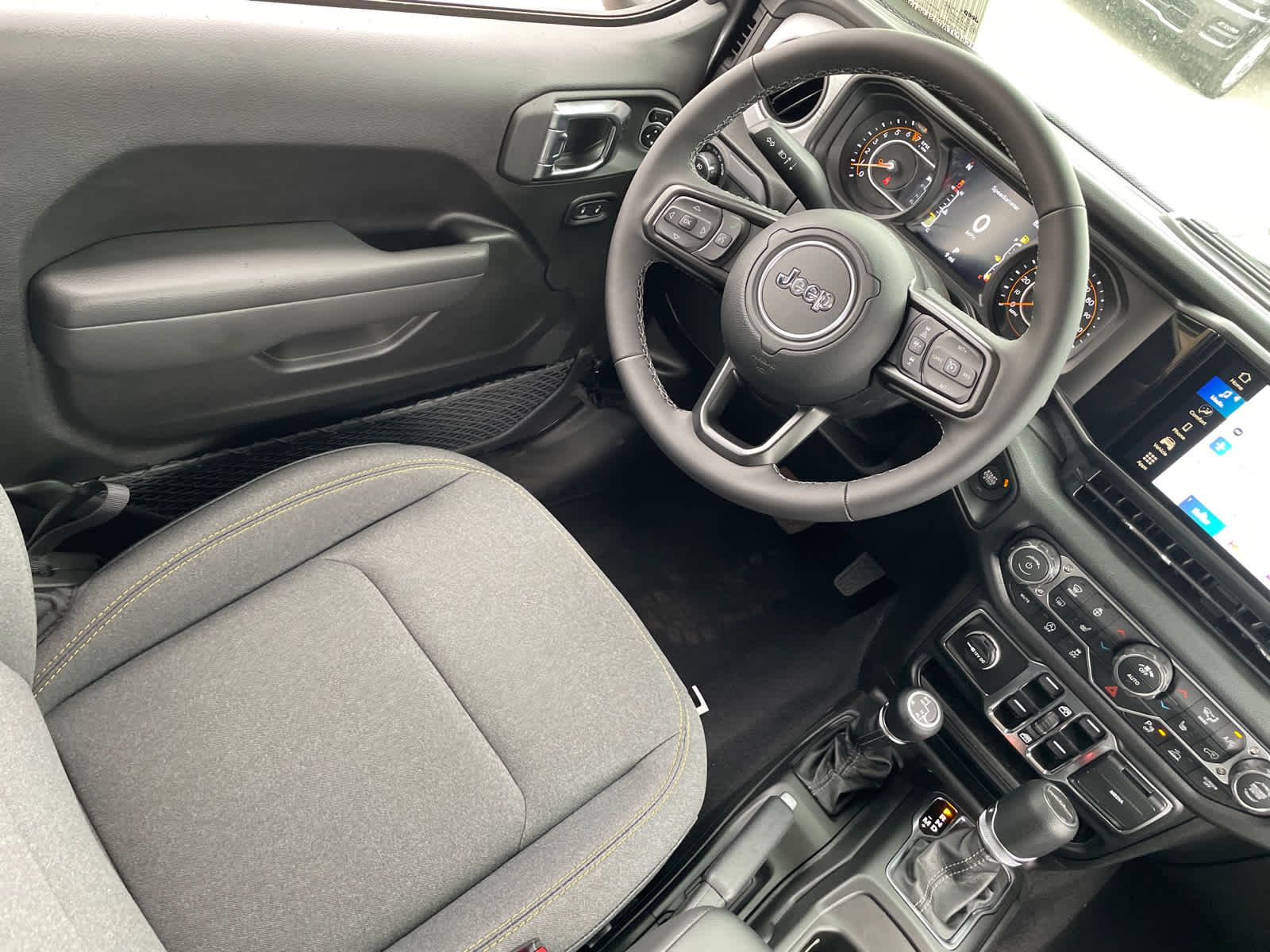 2025 Jeep Gladiator Sport S photo 15