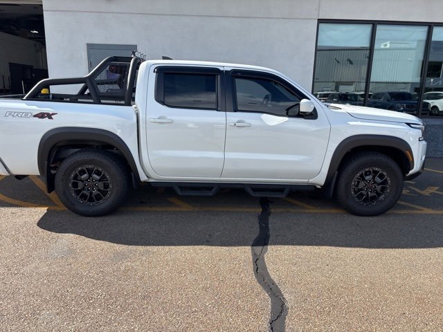 2023 Nissan Frontier PRO-4X photo 4