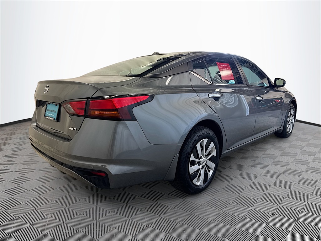 2020 Nissan Altima 2.5 S photo 10