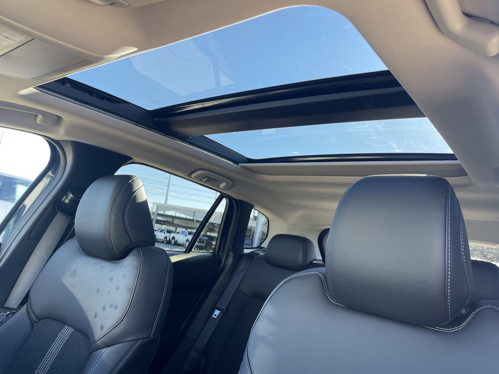 2025 Mazda CX-50 2.5 S Premium photo 8