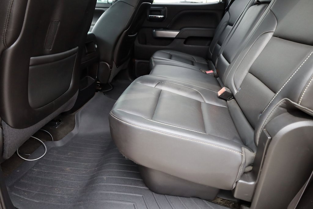 2015 Chevrolet Silverado 3500HD photo 17