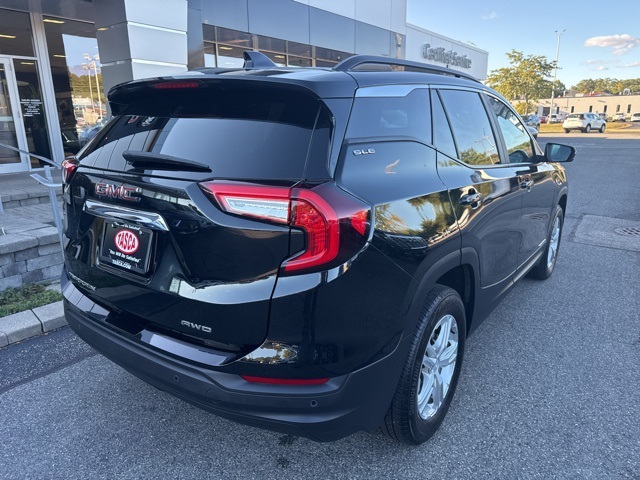 2023 Gmc Terrain SLE photo 8