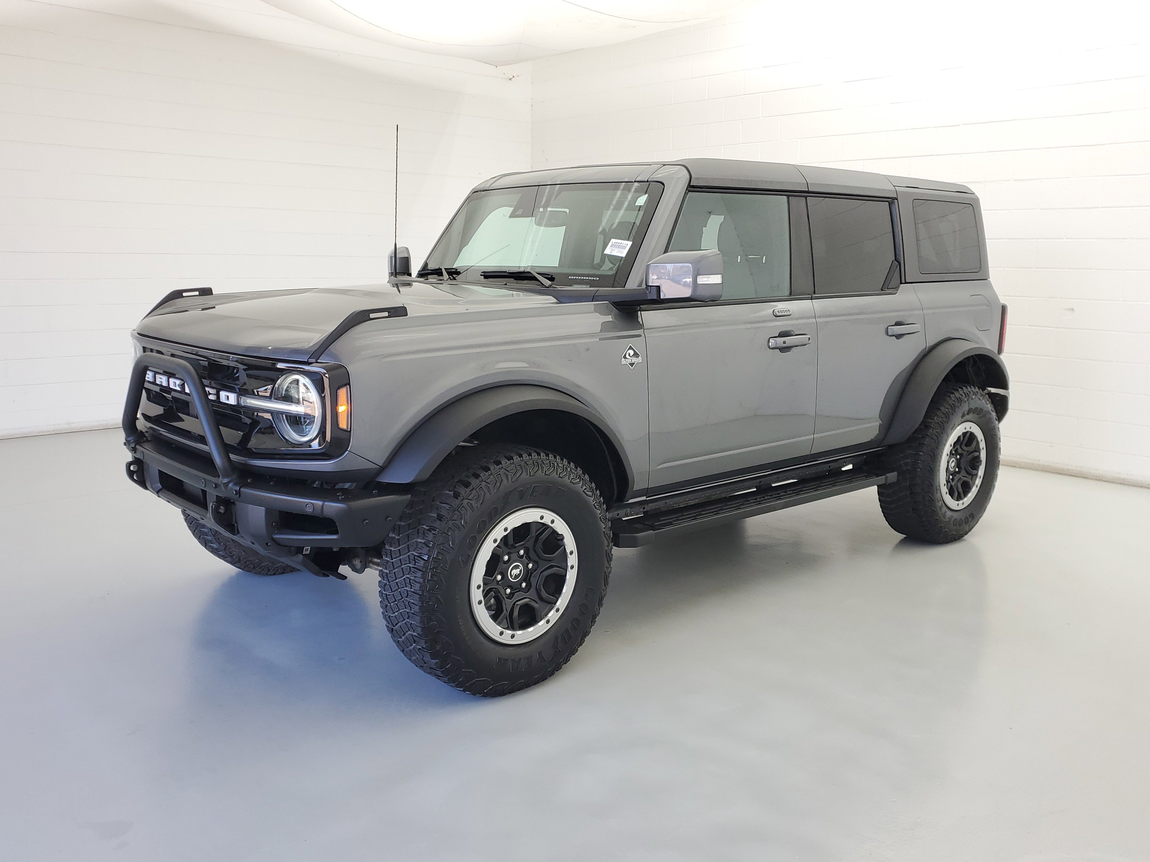2023 Ford Bronco 4-Door Outer Banks