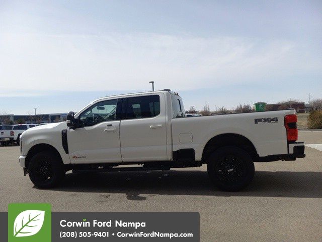 2025 Ford F-350 Lariat photo 5