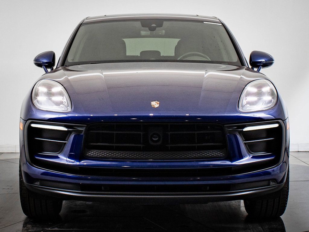 2024 Porsche Macan T photo 11