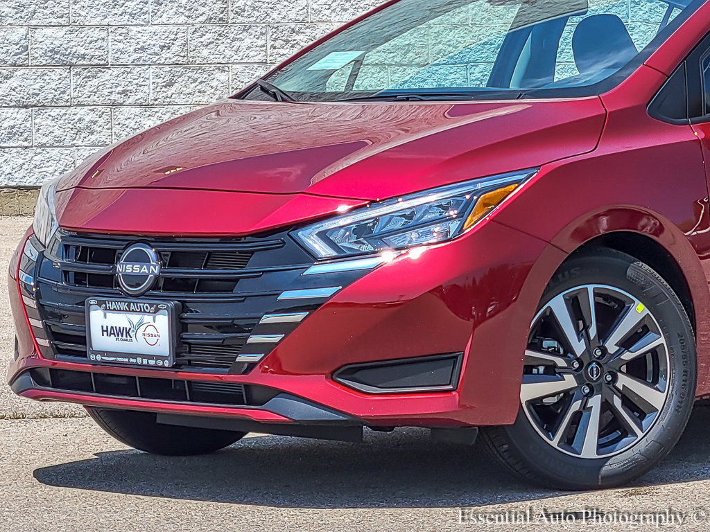 2025 Nissan Versa SV photo 2
