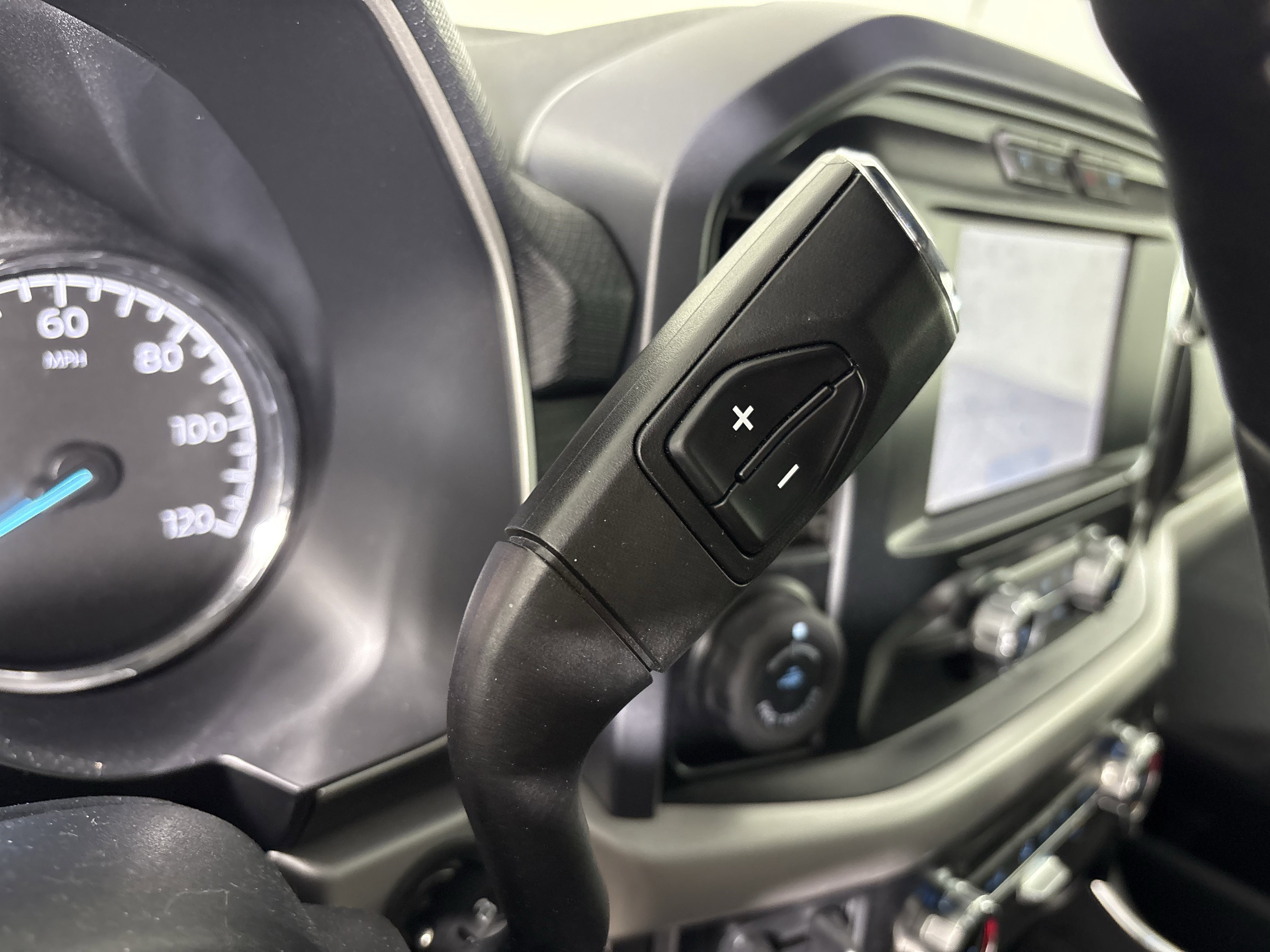 2023 Ford F-150 XLT photo 17