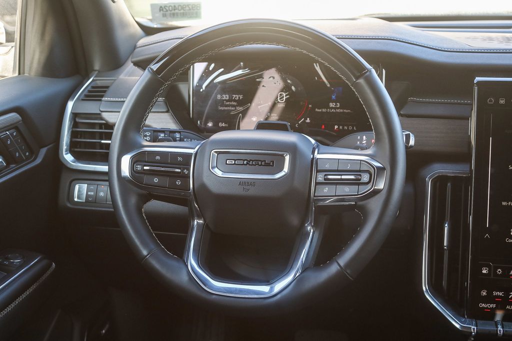 2024 Gmc Acadia Denali photo 11