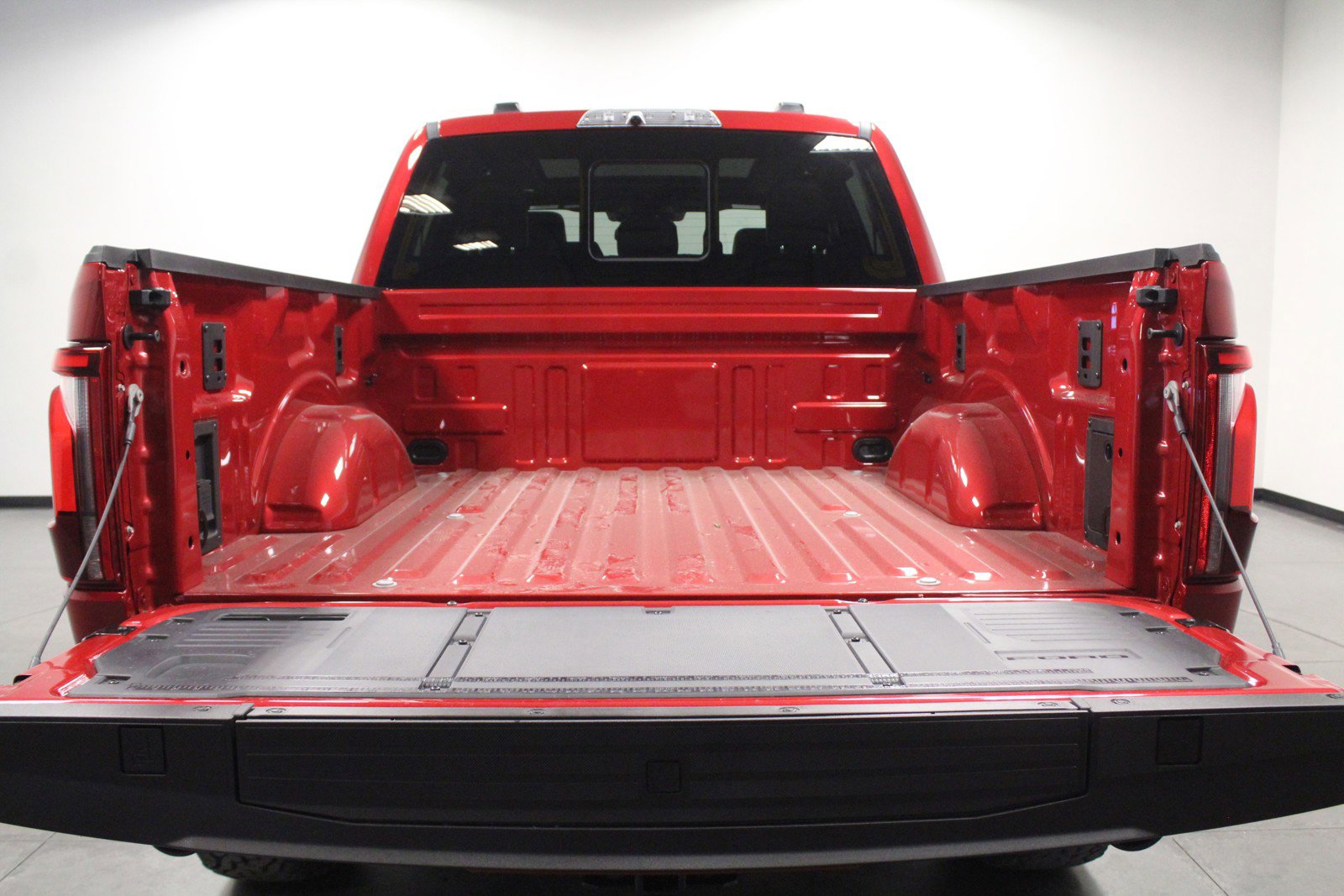 2024 Ford F-150 Raptor photo 13
