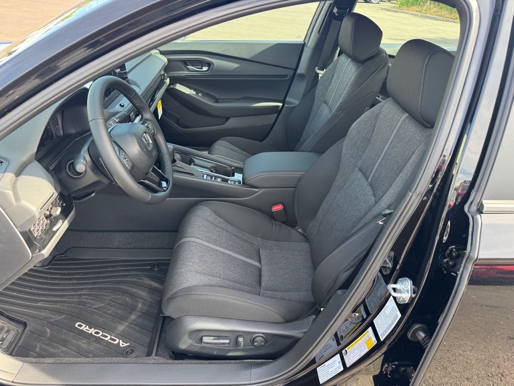 2025 Honda Accord Hybrid Sport photo 4