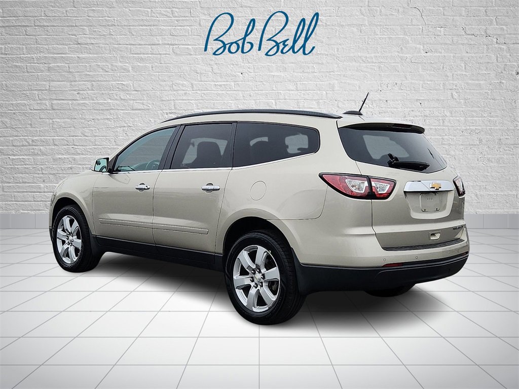 2016 Chevrolet Traverse 1LT photo 3