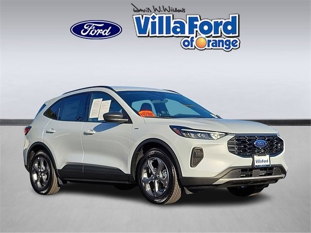 2025 Ford Escape ST-Line's photo