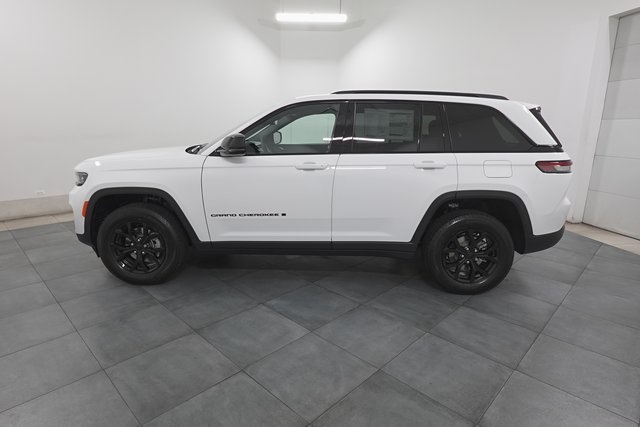 2025 Jeep Grand Cherokee Altitude X photo 4