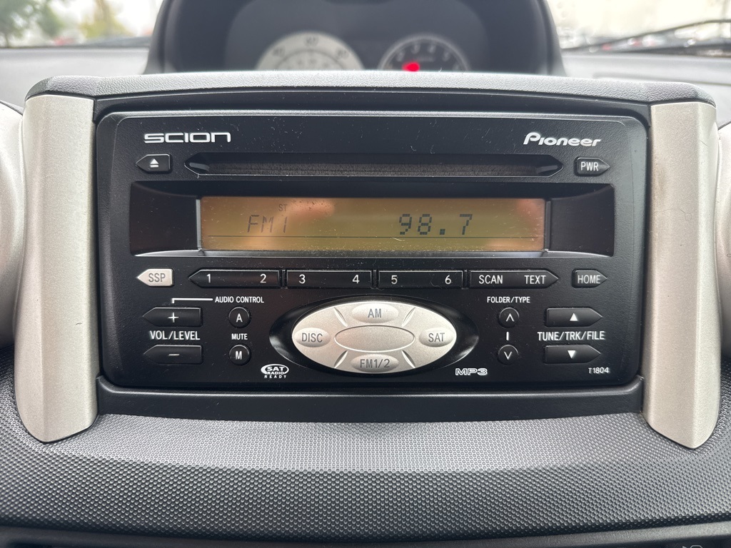 2005 Scion xA Base photo 30