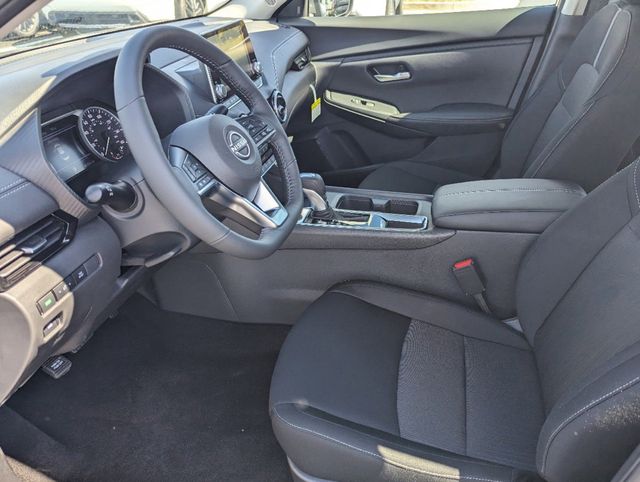2025 Nissan Sentra SV photo 18