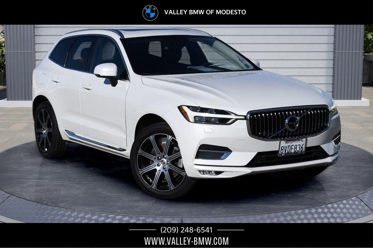 2020 Volvo XC60 Inscription's photo