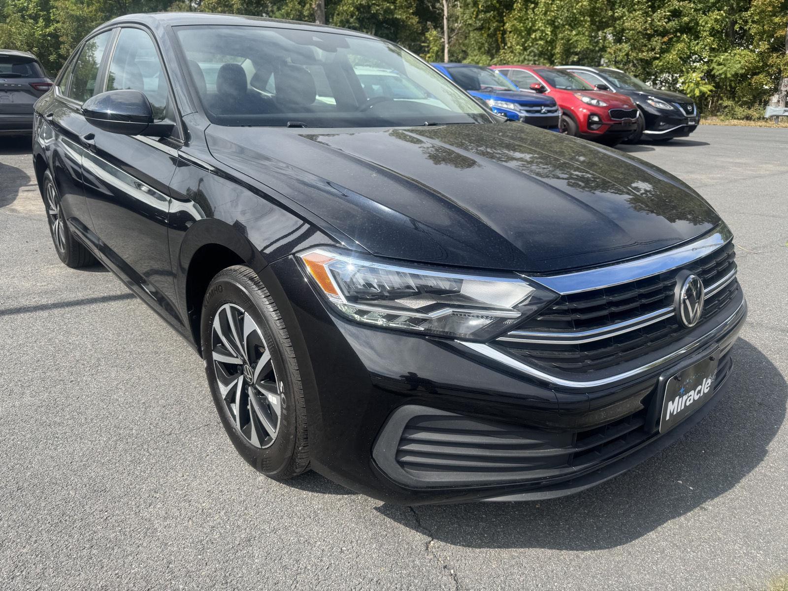 2024 Volkswagen Jetta S photo 2