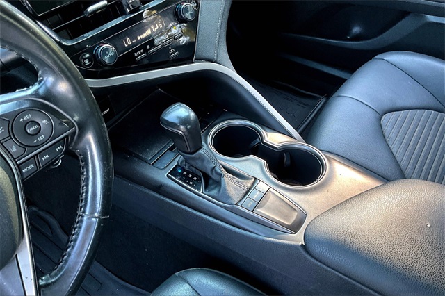2022 Toyota Camry SE photo 12