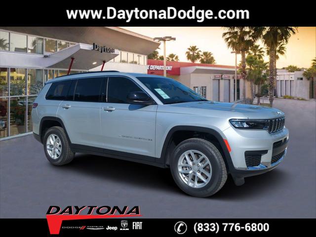 2025 Jeep Grand Cherokee L Laredo's photo