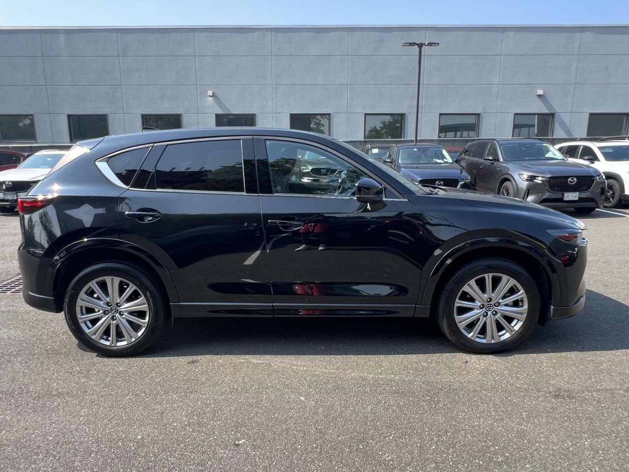 2023 Mazda CX-5 2.5 Turbo Signature photo 2