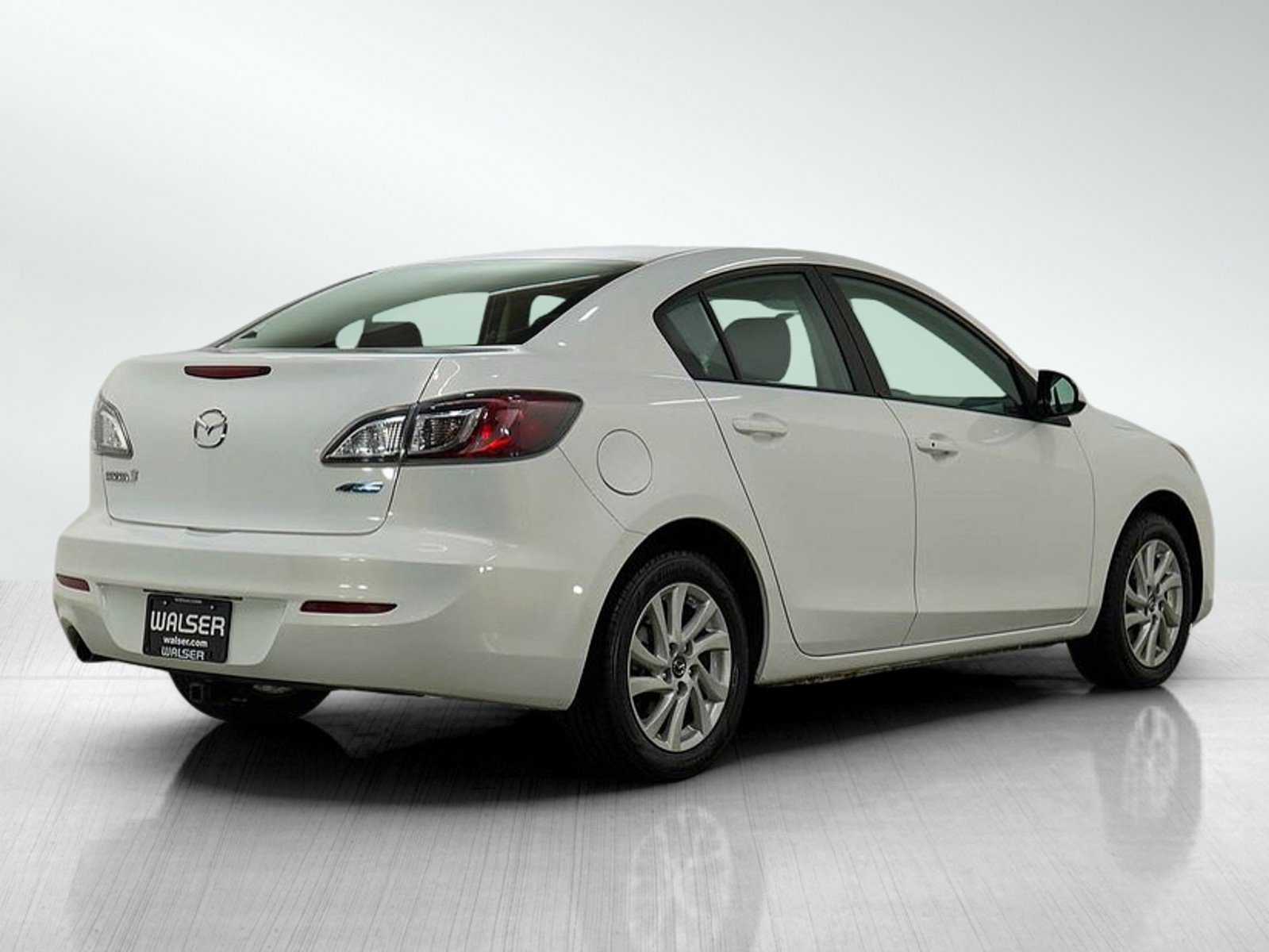 2013 Mazda Mazda3 Touring photo 5