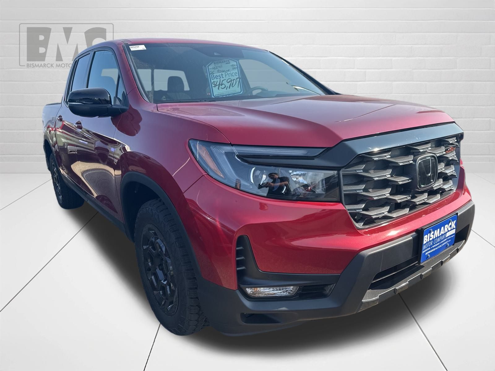 2025 Honda Ridgeline TrailSport photo 2