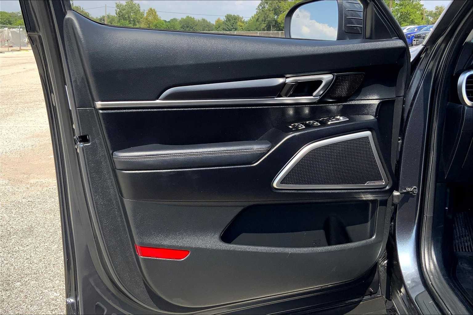 2023 Kia Telluride S photo 18