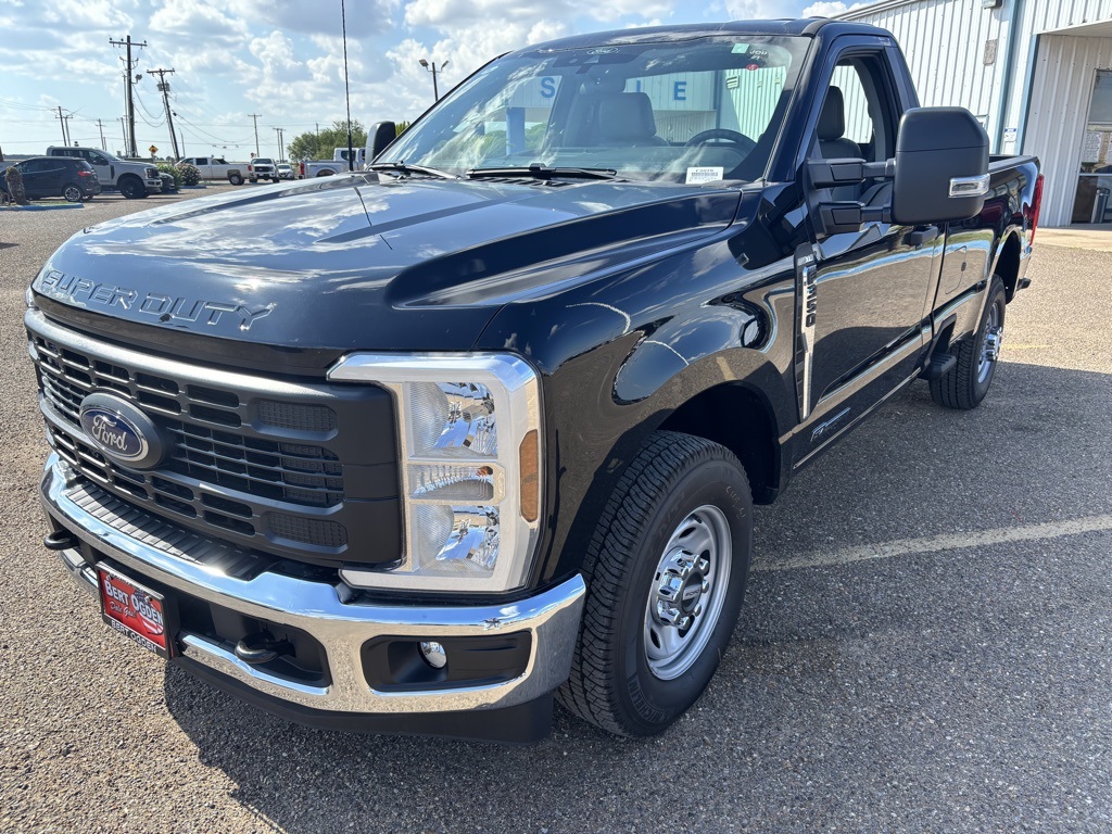 2026 Ford F-350 XL photo 3