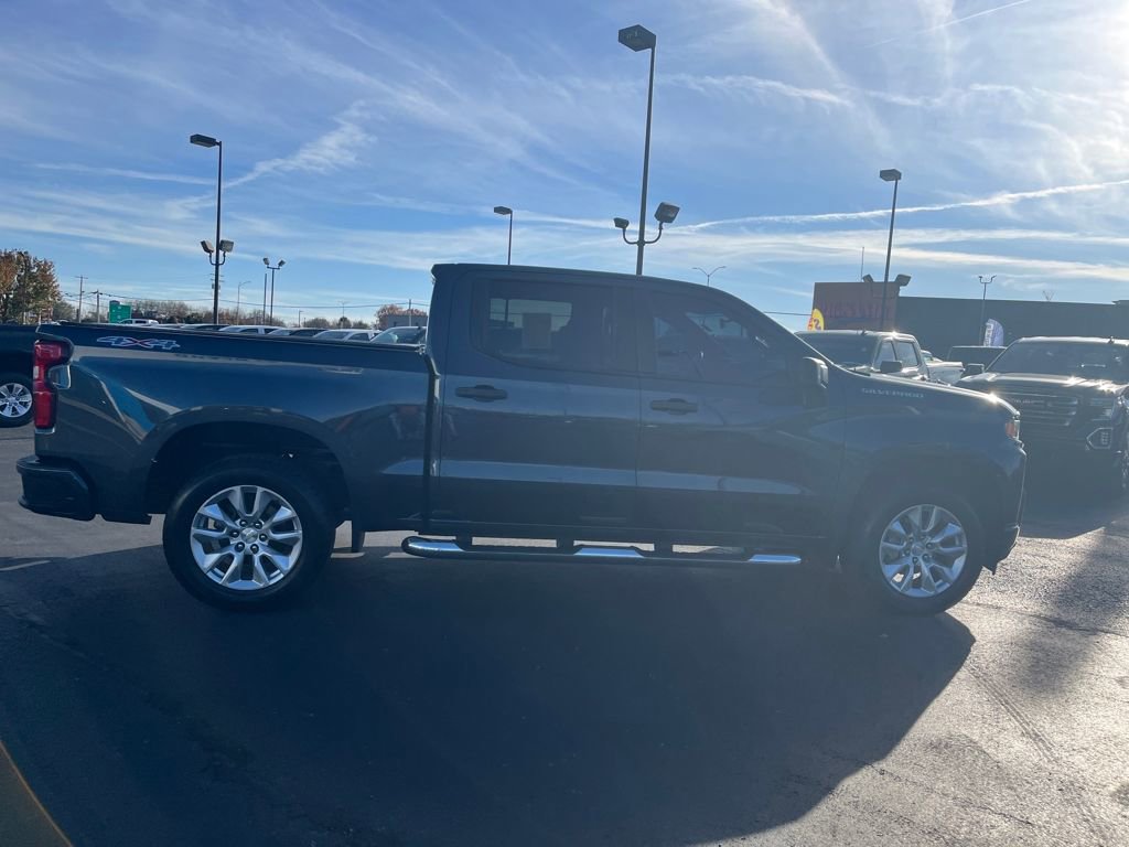 2019 Chevrolet Silverado 1500 Custom photo 4