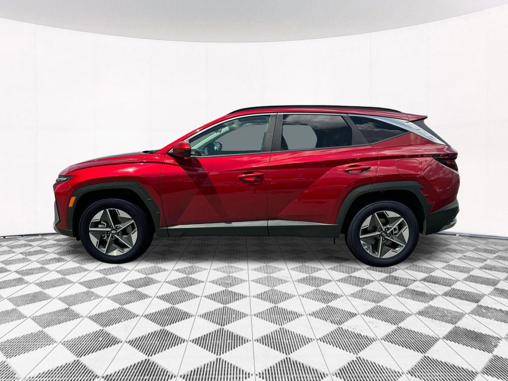 2025 Hyundai Tucson SEL photo 2
