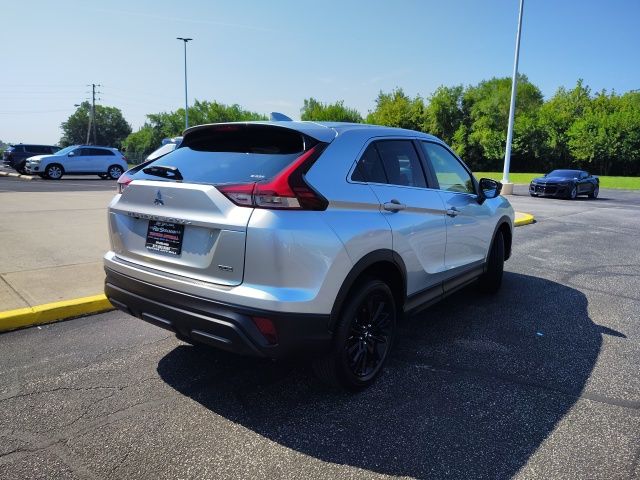 2025 Mitsubishi Eclipse Cross LE photo 4