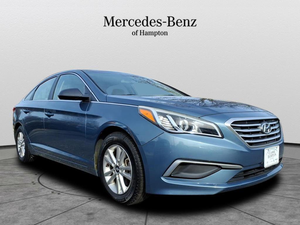 2016 Hyundai Sonata SE's photo