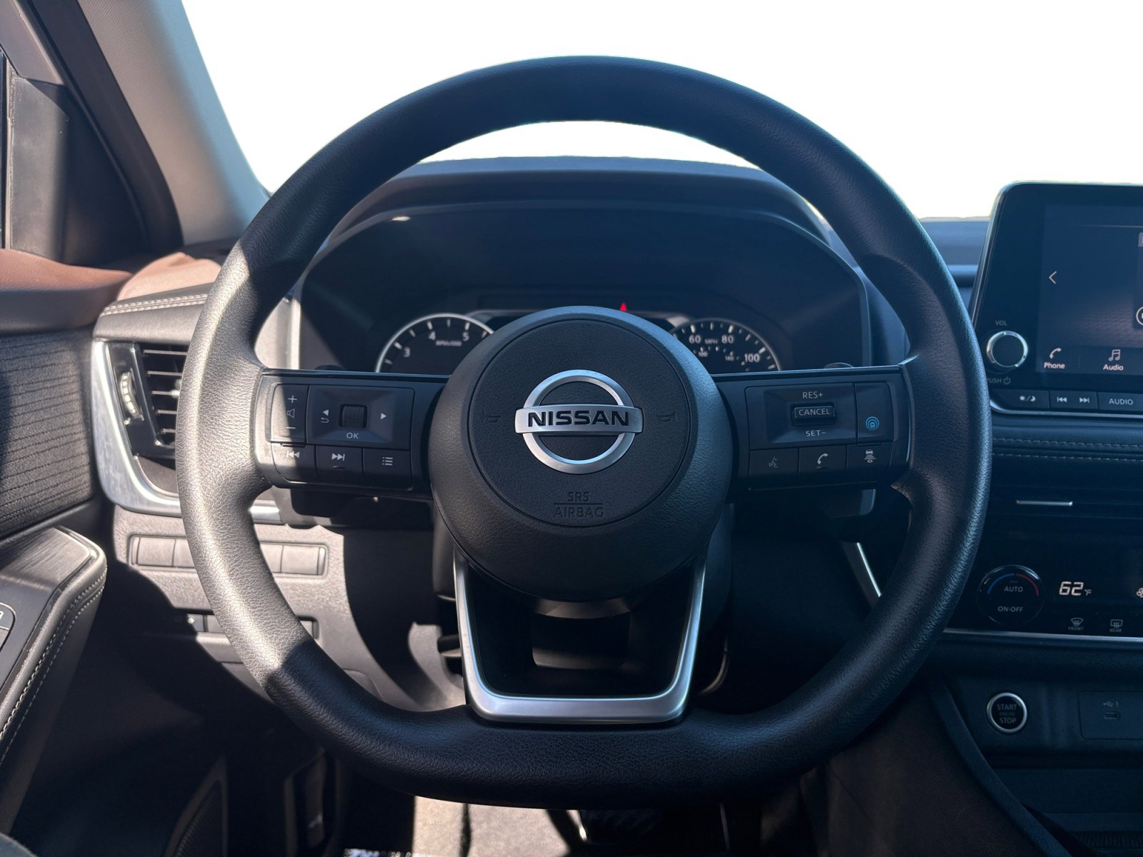 2021 Nissan Rogue SV photo 10