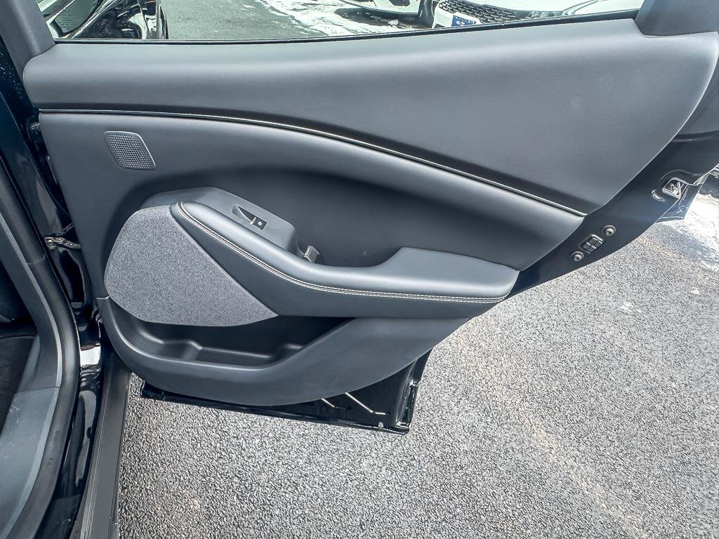 2025 FORD MUSTANG MACH-E - Image 28