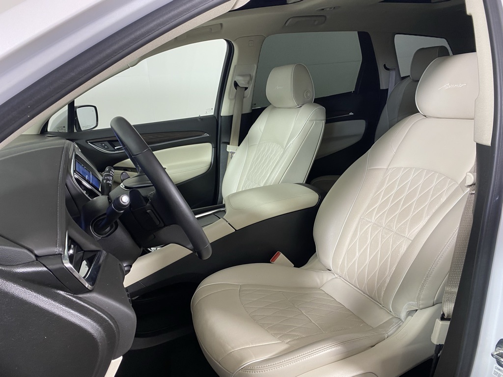2022 Buick Enclave Avenir photo 21