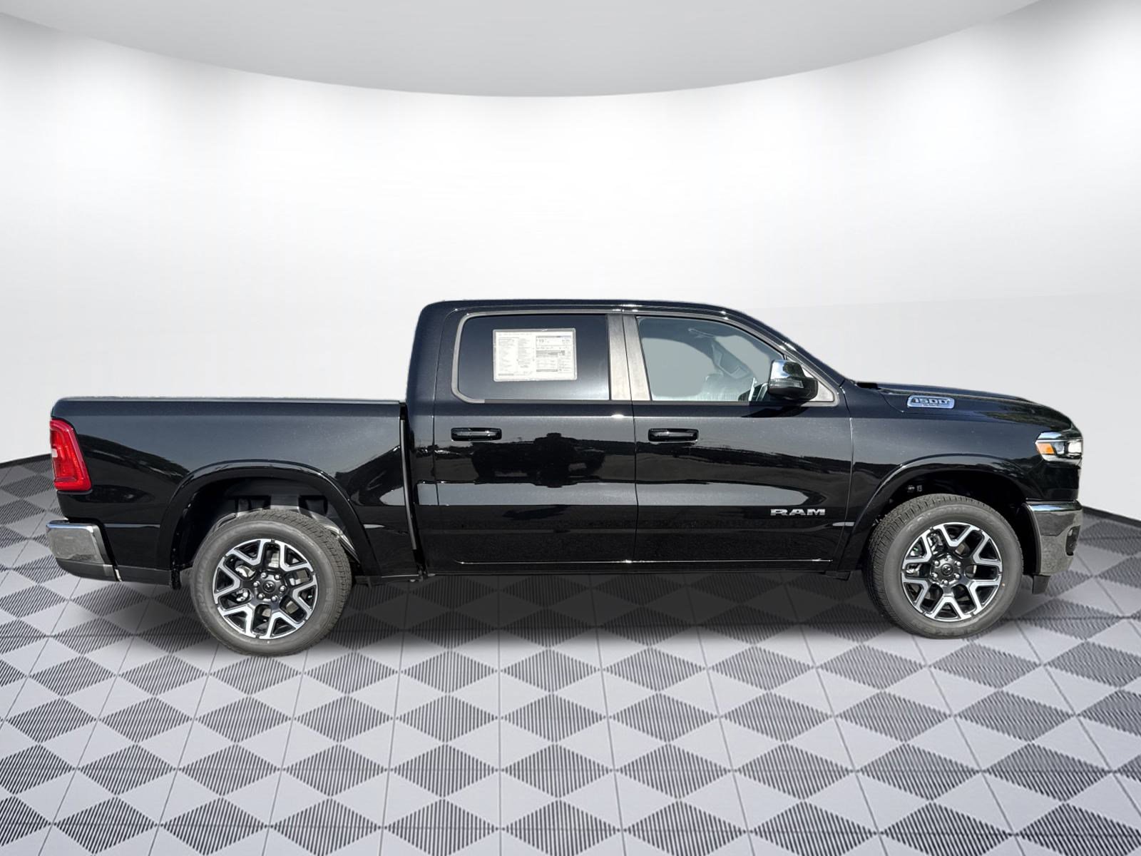 2025 Ram 1500 Laramie photo 2