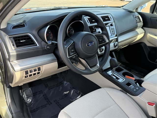 2018 Subaru Outback 2.5i photo 2