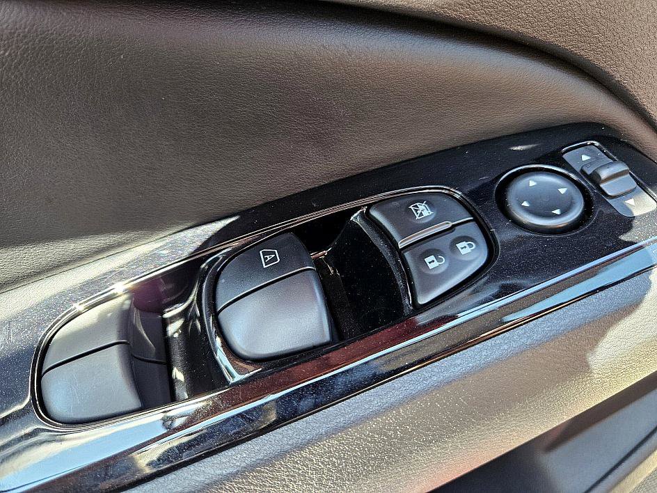 2024 Nissan Altima SR photo 32