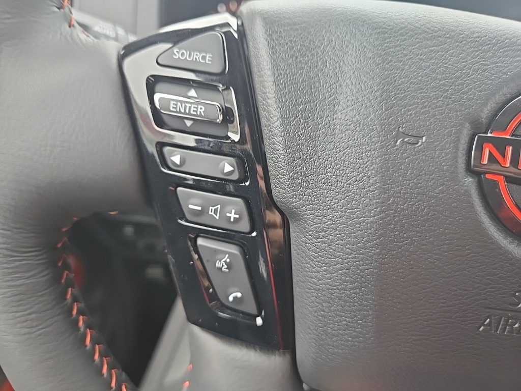 2026 Nissan Frontier Crew Cab PRO-4X photo 17