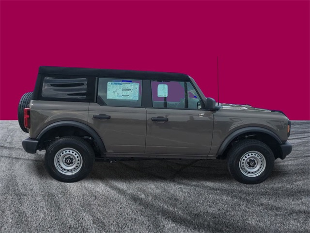 2025 Ford Bronco Base photo 2