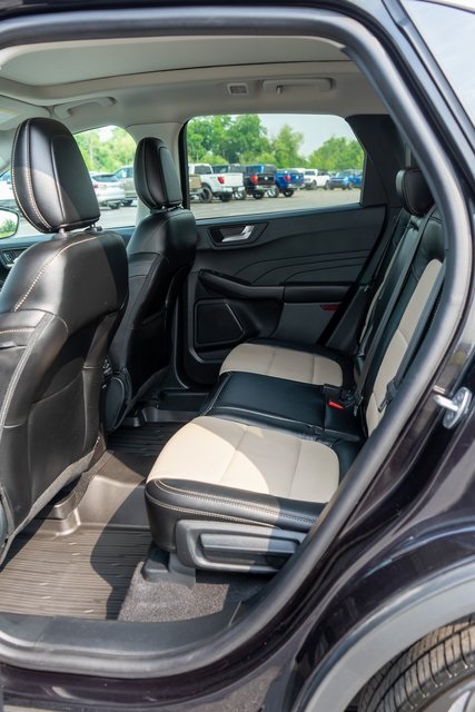 2021 Ford Escape Titanium photo 9