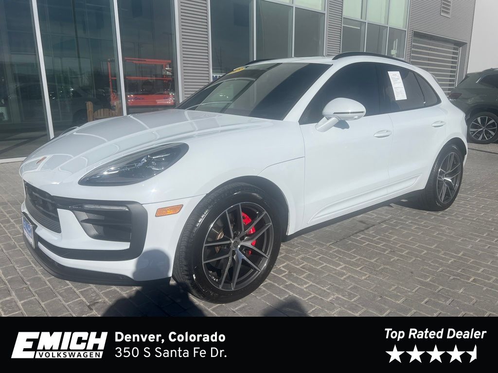 2023 Porsche Macan S's photo