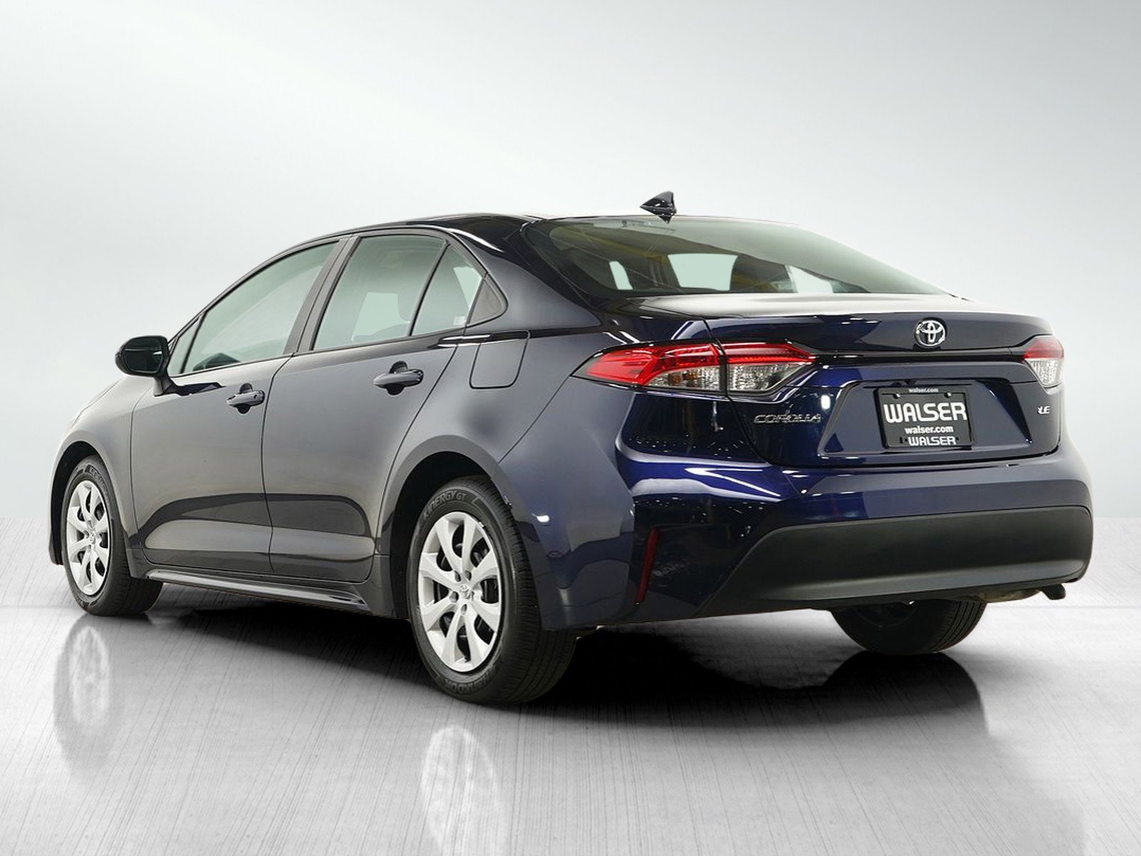 2024 Toyota Corolla LE photo 3