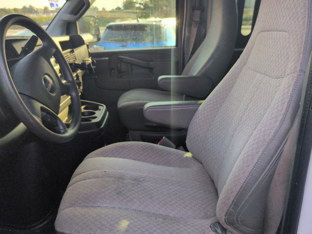 2020 Gmc Savana 3500 Cargo photo 6