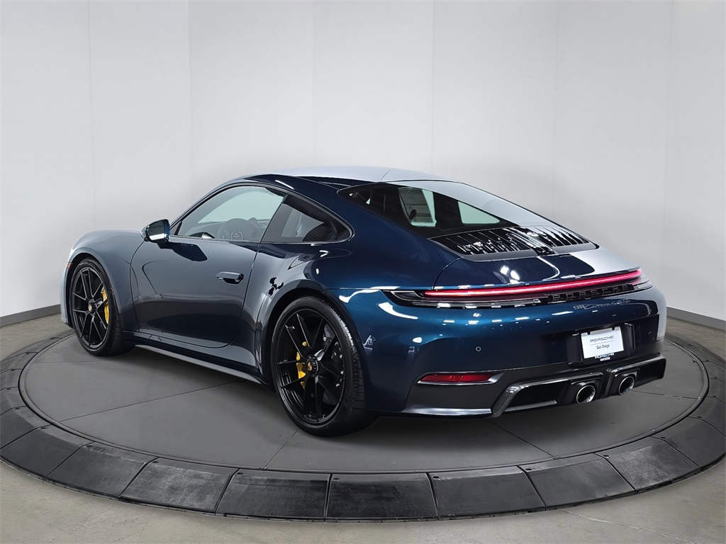 2026 Porsche 911 4 GTS photo 3