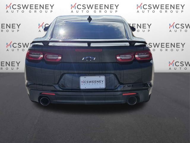 2021 Chevrolet Camaro 1LT photo 4