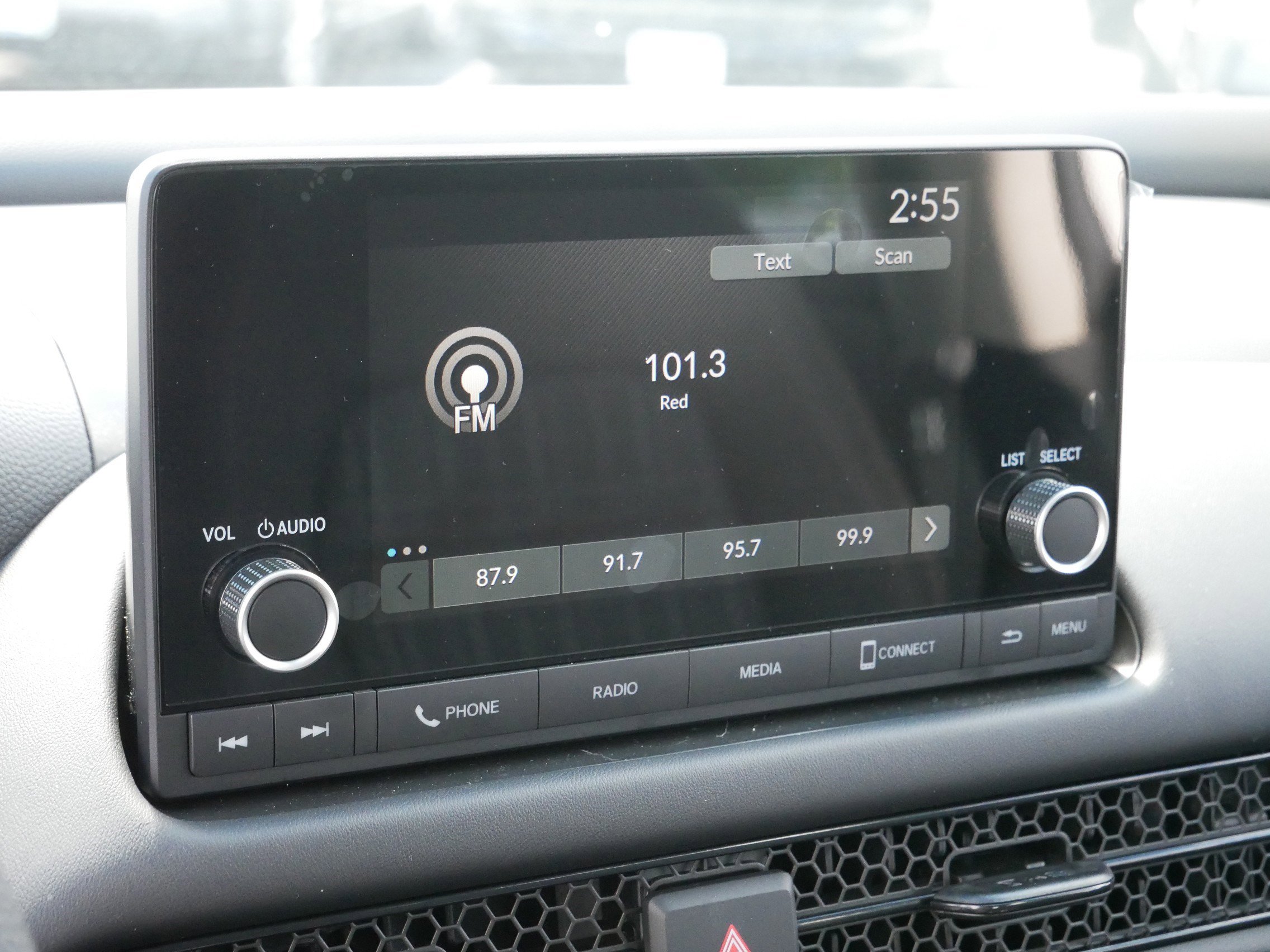 2025 Honda HR-V LX photo 19