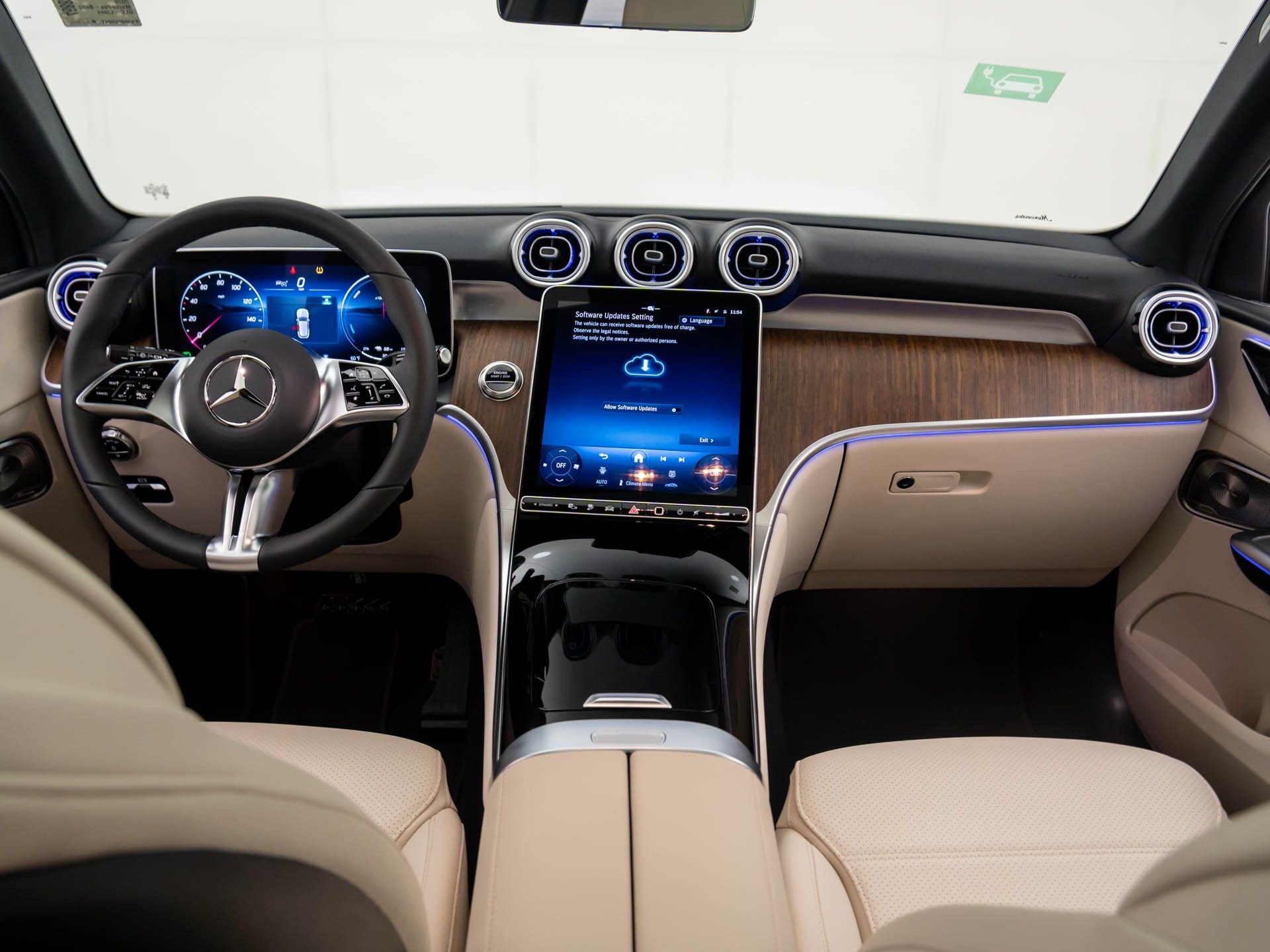 2026 Mercedes Benz GLC 350e 4MATIC photo 9